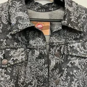 ジャケット MARC JACOBS DENIM JACKET WITH CRYSTALS Marc Jacobs Crystal Denim Oversized Trucker Jacket | Neiman